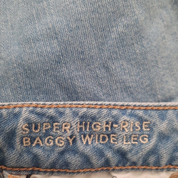 AE Super high-rise baggy, wide leg Jeans Size 0 - Picture 7 of 11
